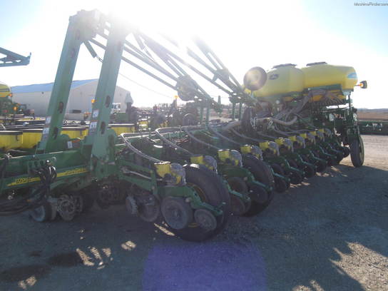 2010 John Deere 1770NT