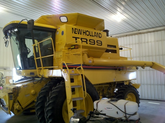 2001 New Holland TR99
