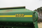 2001 John Deere 1560
