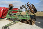  John Deere 235