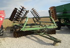  John Deere 235