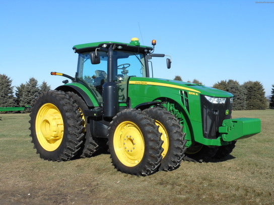2012 John Deere 8335R