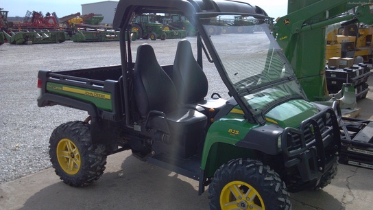 2011 John Deere XUV 825I GREEN