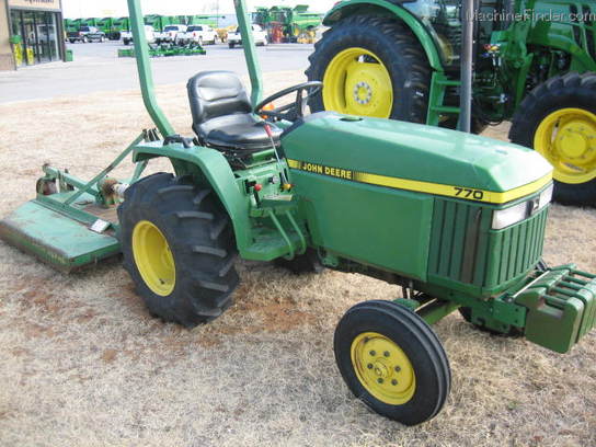  John Deere 770
