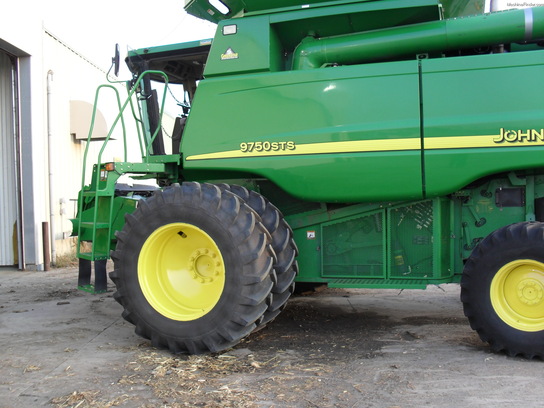 2002 John Deere 9750