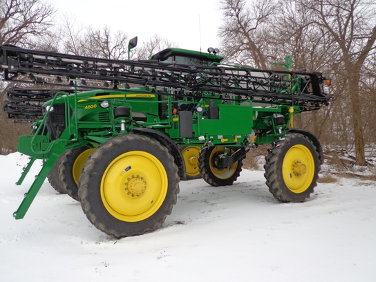 2012 John Deere 4830