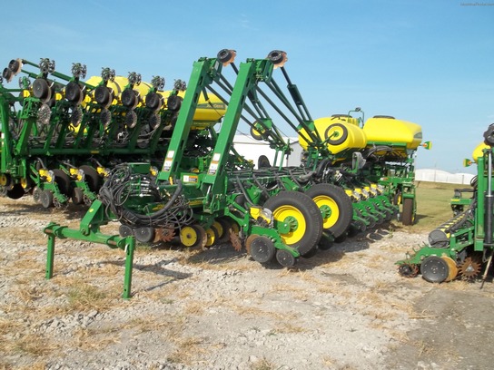 2012 John Deere 1770NT