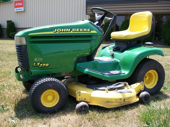 1999 John Deere LX279