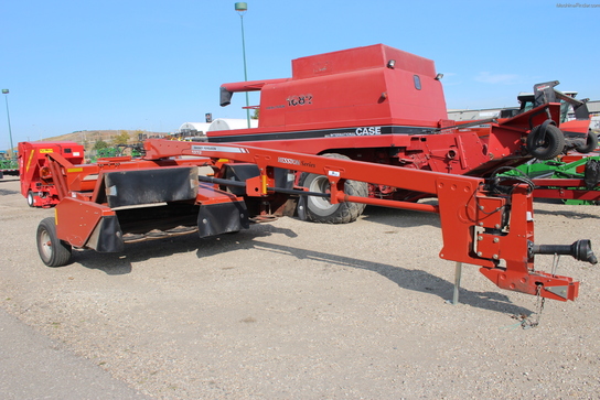 2008 Massey - Ferguson 1372