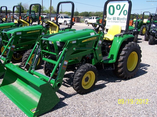 2012 John Deere 3032E