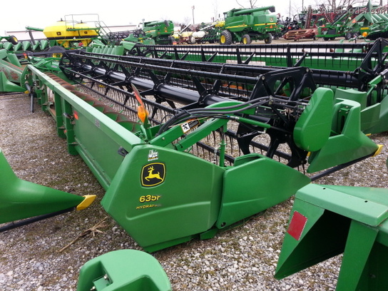 2004 John Deere 635F