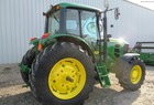 2012 John Deere 7230