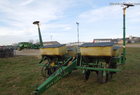  John Deere 7000