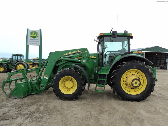 2005 John Deere 7920