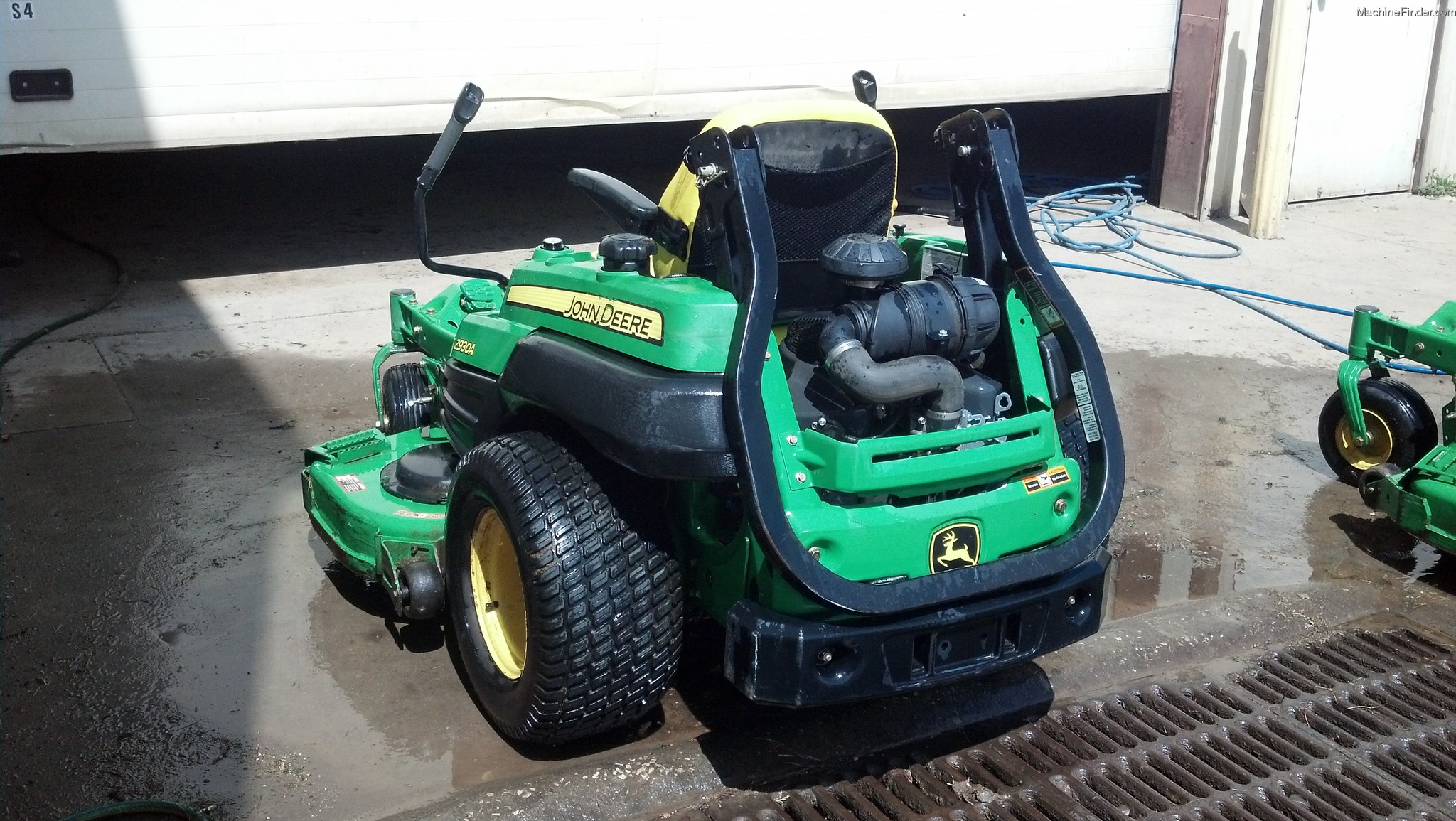 2010 John Deere Z930A Lawn & Garden and Commercial Mowing John Deere