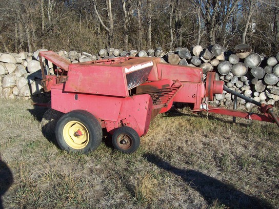 1978 Massey - Ferguson 124