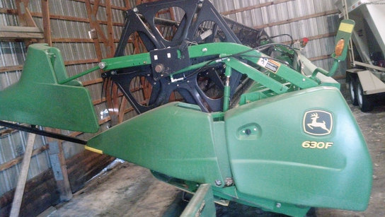 2009 John Deere 630F