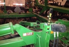 2000 John Deere 637