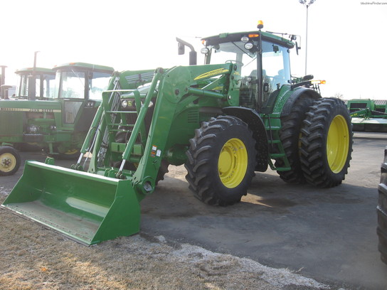 2011 John Deere 7930