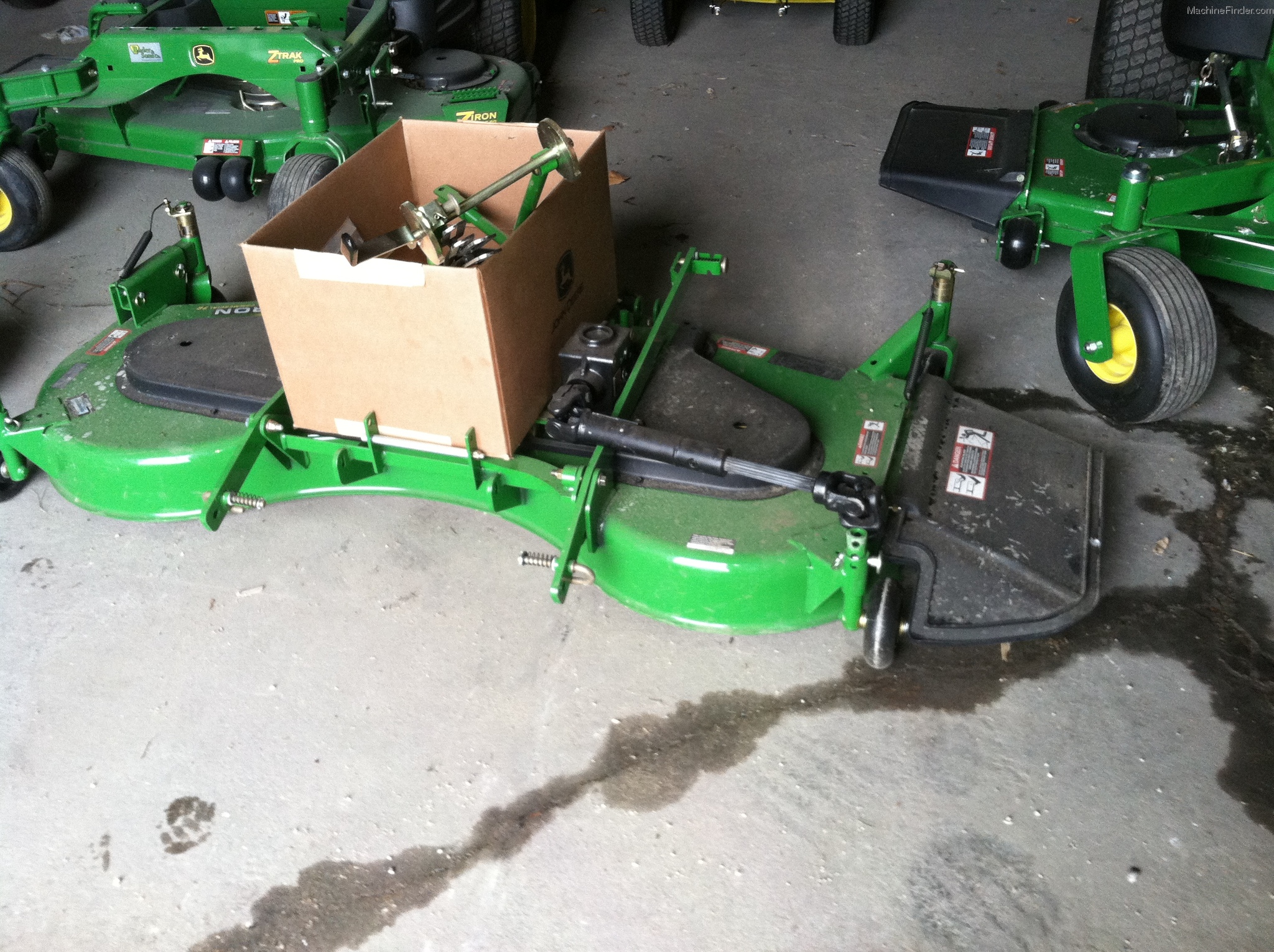 2014 John Deere 72" 7IRON Lawn & Garden and Commercial Mowing John