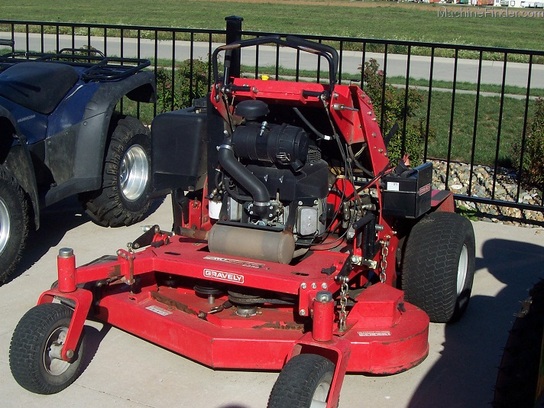2009 Gravely ProStance 2352 stand-on mower, 23hp Kawasaki, 52