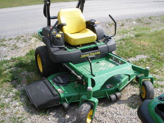 2005 John Deere 757