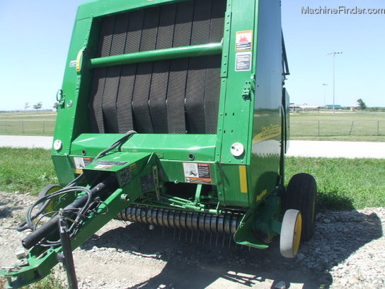 2003 John Deere 567