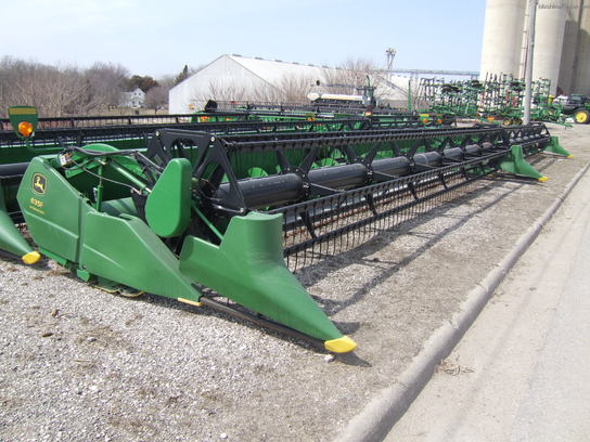 2005 John Deere 635f