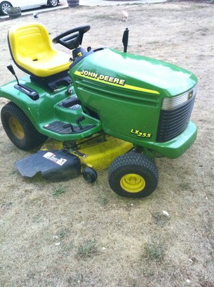 1999 John Deere LX255