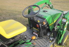 2009 John Deere 2305