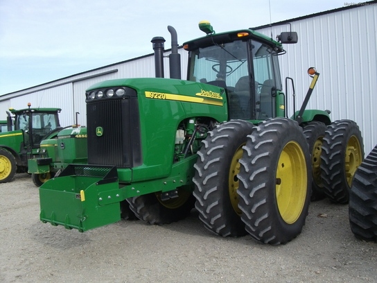 2007 John Deere 9220