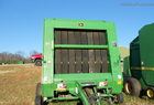 1997 John Deere 566