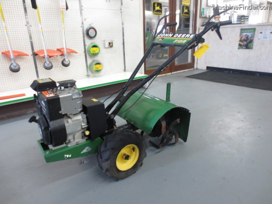  John Deere 518R