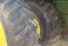 2000 John Deere 9976
