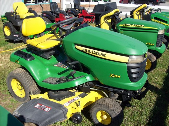 2008 John Deere X324