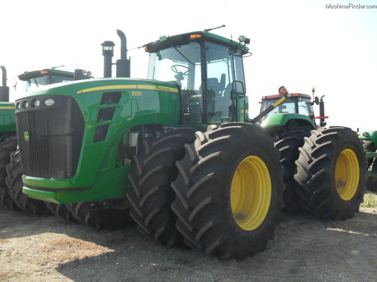 2011 John Deere 9330