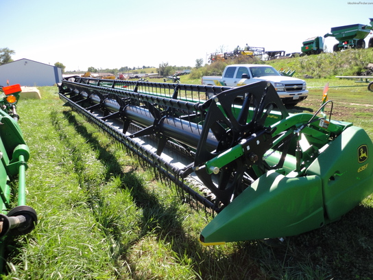 2009 John Deere 635F