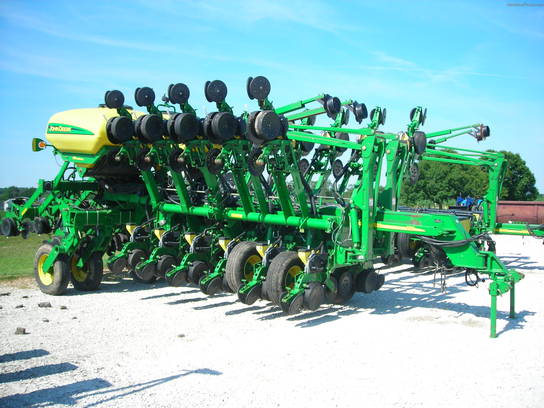 2004 John Deere 1790 CCS