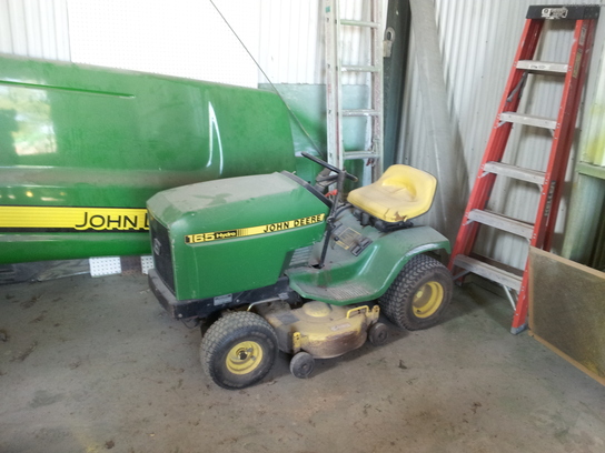 1986 John Deere 165