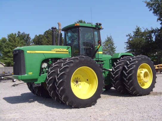 2005 John Deere 9320