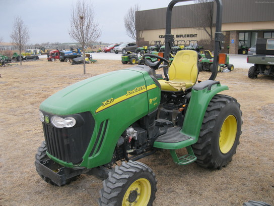 2008 John Deere 3520