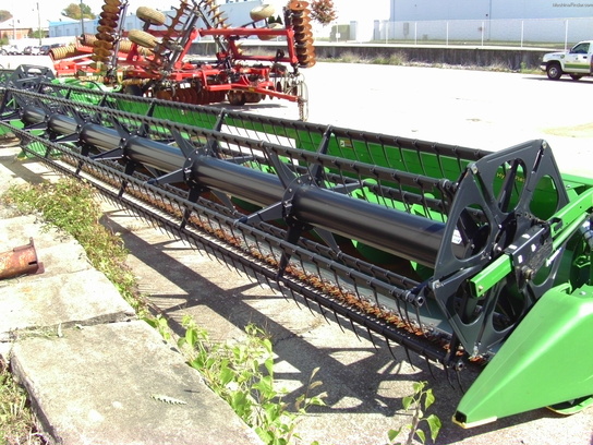  John Deere 630F
