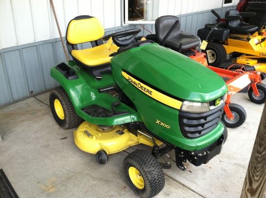 2007 John Deere x300