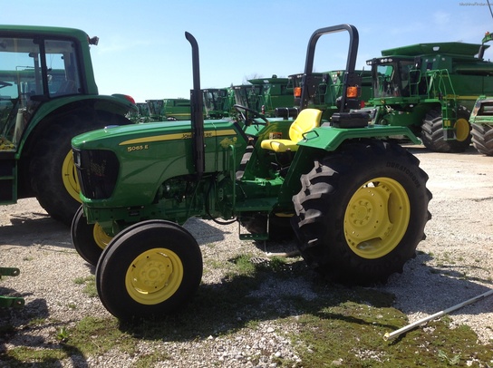 2012 John Deere 5065E