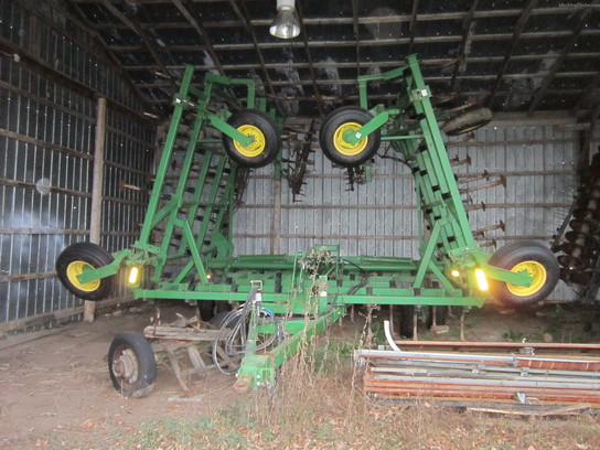 2000 John Deere 980