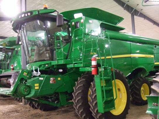 2012 John Deere S660