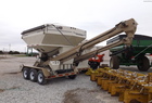 2012 Unverferth 3750 BULK SEED TENDER