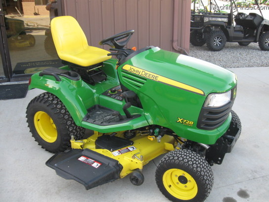 2011 John Deere X728