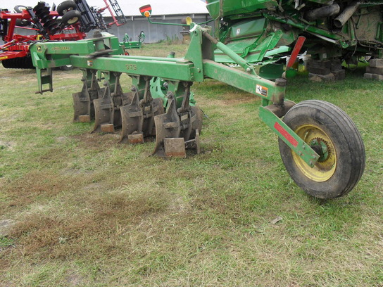 2001 John Deere 975