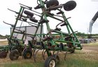 1992 John Deere 610